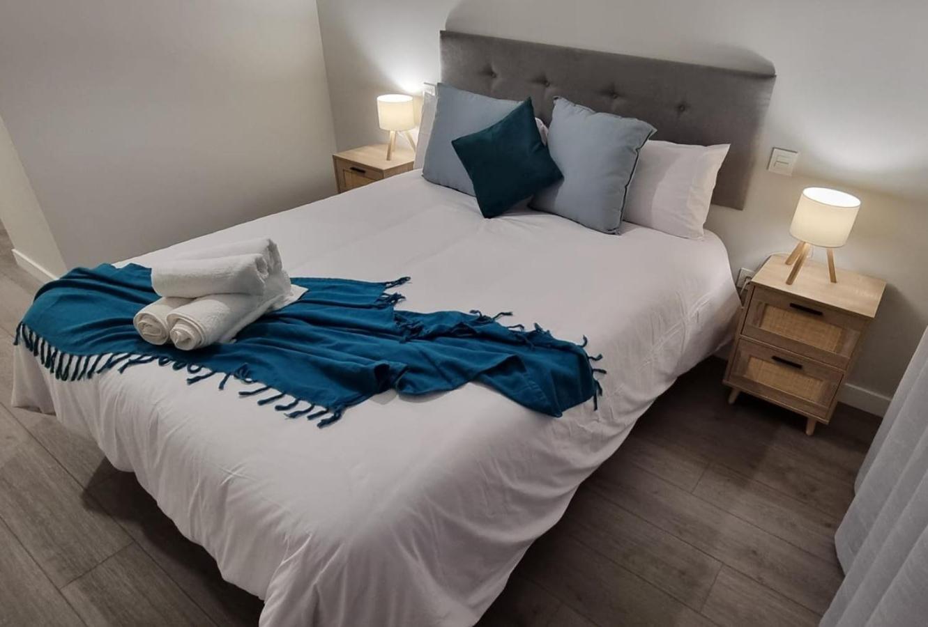 Torrejon Suites Torrejon de Ardoz Exterior photo